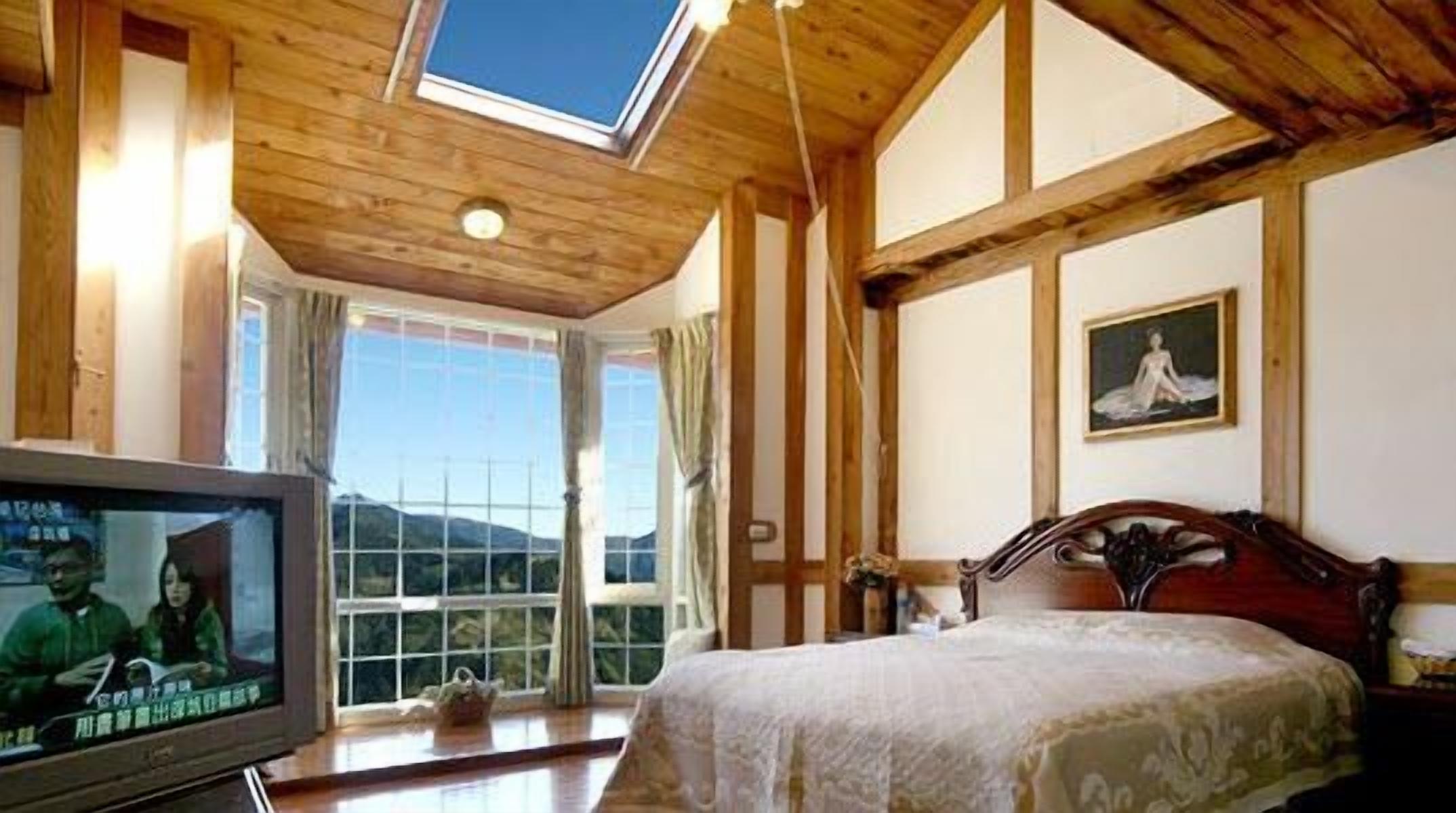 Individually decorated, blackout drapes, free WiFi