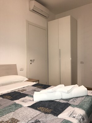 Double or Twin Room, Private Bathroom - Elite Loreto Milano (Milan)