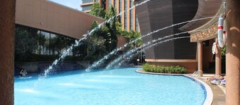 Ozone Service Suite At Times Square