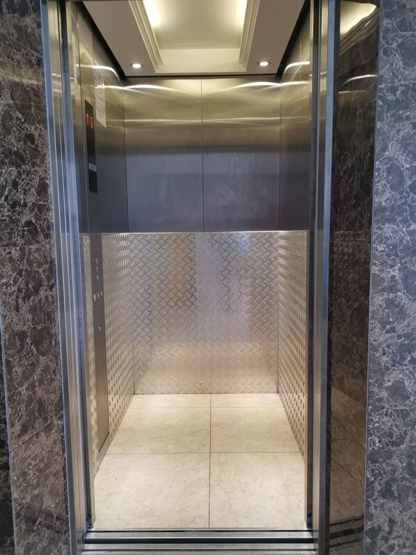 Interior - Comfort Two Hotel (Malacca City)