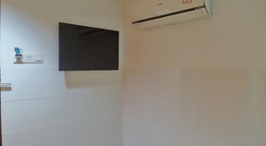 Deluxe-Doppelzimmer | Schreibtisch, schallisolierte Zimmer, kostenloses WLAN