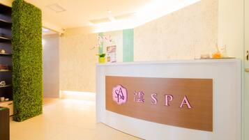 Aromatherapy, deep-tissue massages, body scrubs, detox wraps, facials