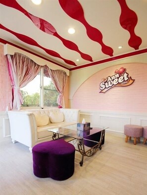 Deluxe Room (6 persons) | Down duvets, blackout curtains, free WiFi, bed sheets - E Moh B&B (Ren'ai)