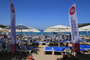 Traslado desde/hacia la playa gratis, sillas reclinables de playa