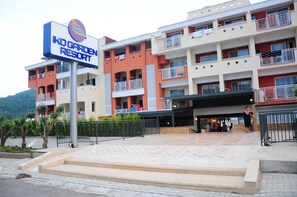 Fachada de la propiedad