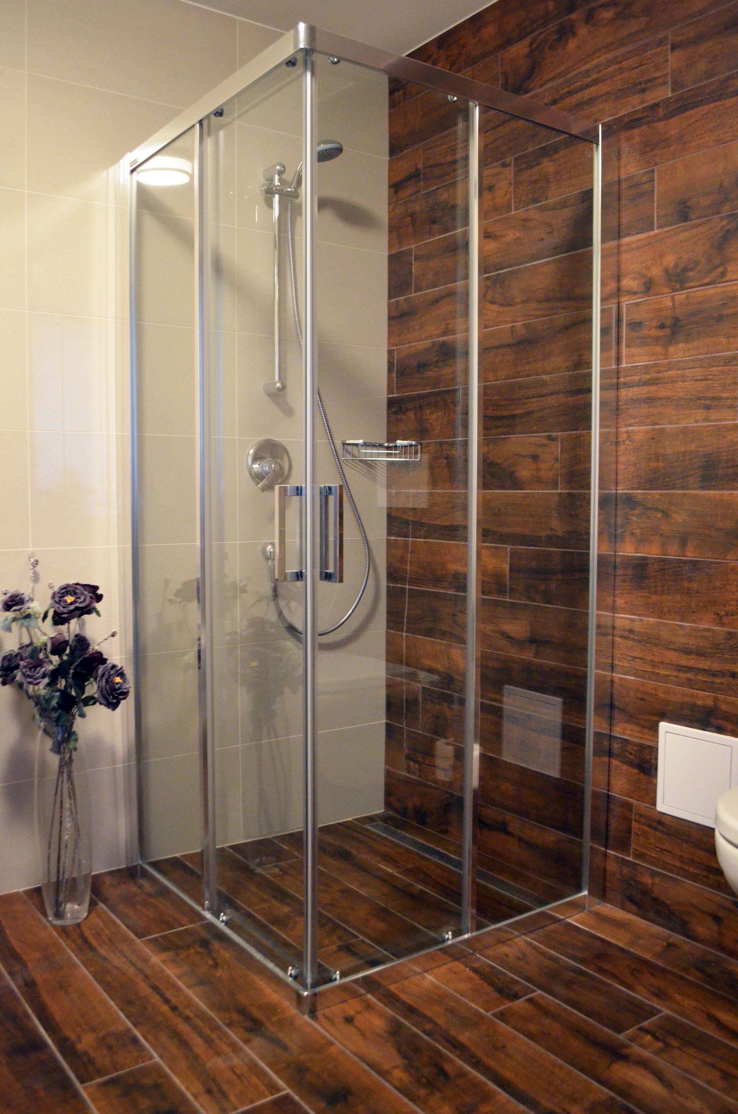 shower, free toiletries, towels