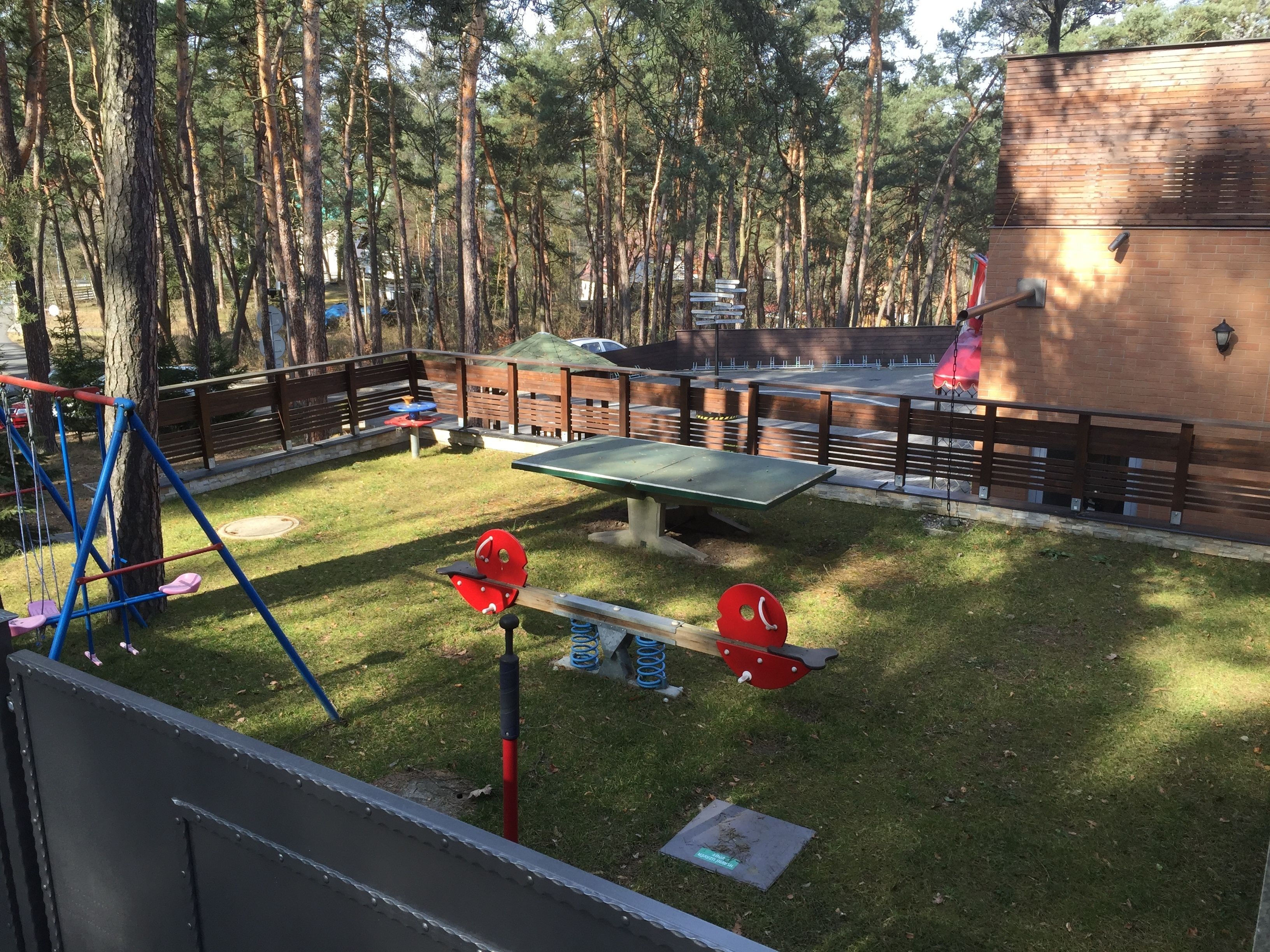 Außen-Kinderspielplatz