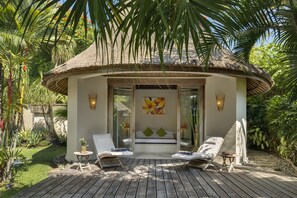 Tirta Naga- 2 BR Villa with private pool | 2 多间卧室、高档床上用品、客房内保险箱、熨斗/熨衣板