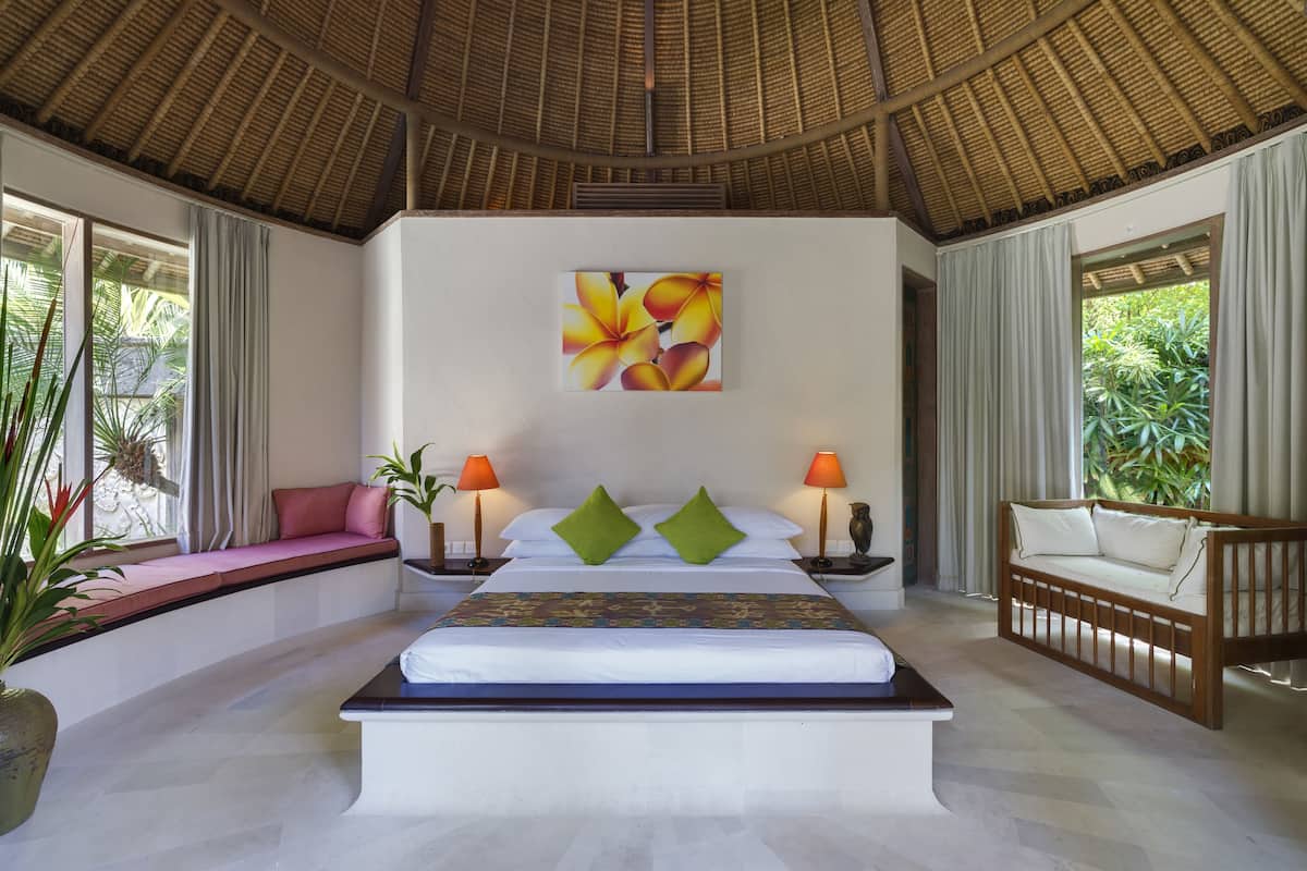 Tirta Naga- 2 BR Villa with private pool | 2 dormitorios, ropa de cama de alta calidad, caja fuerte
