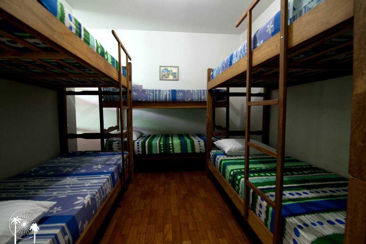Quarto família | Cofres nos quartos, Wi-Fi de cortesia, individualmente decorados