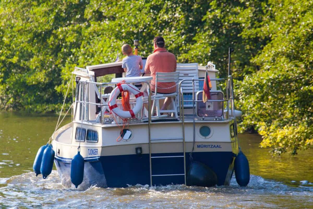 Budget-Boat Tjonger | 1 bedroom, bed sheets