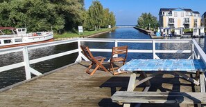 Mobile Home (Houseboat Sundeck 400) | Ruang tamu