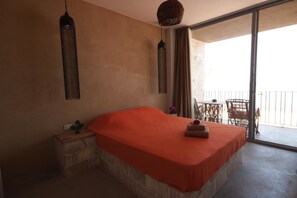 Apartment, 1 Queen Bed, Balcony, Sea View