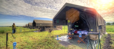 Cofres nos quartos, roupa de cama