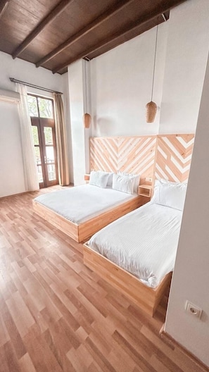 Minibar, desk, soundproofing, free cribs/infant beds