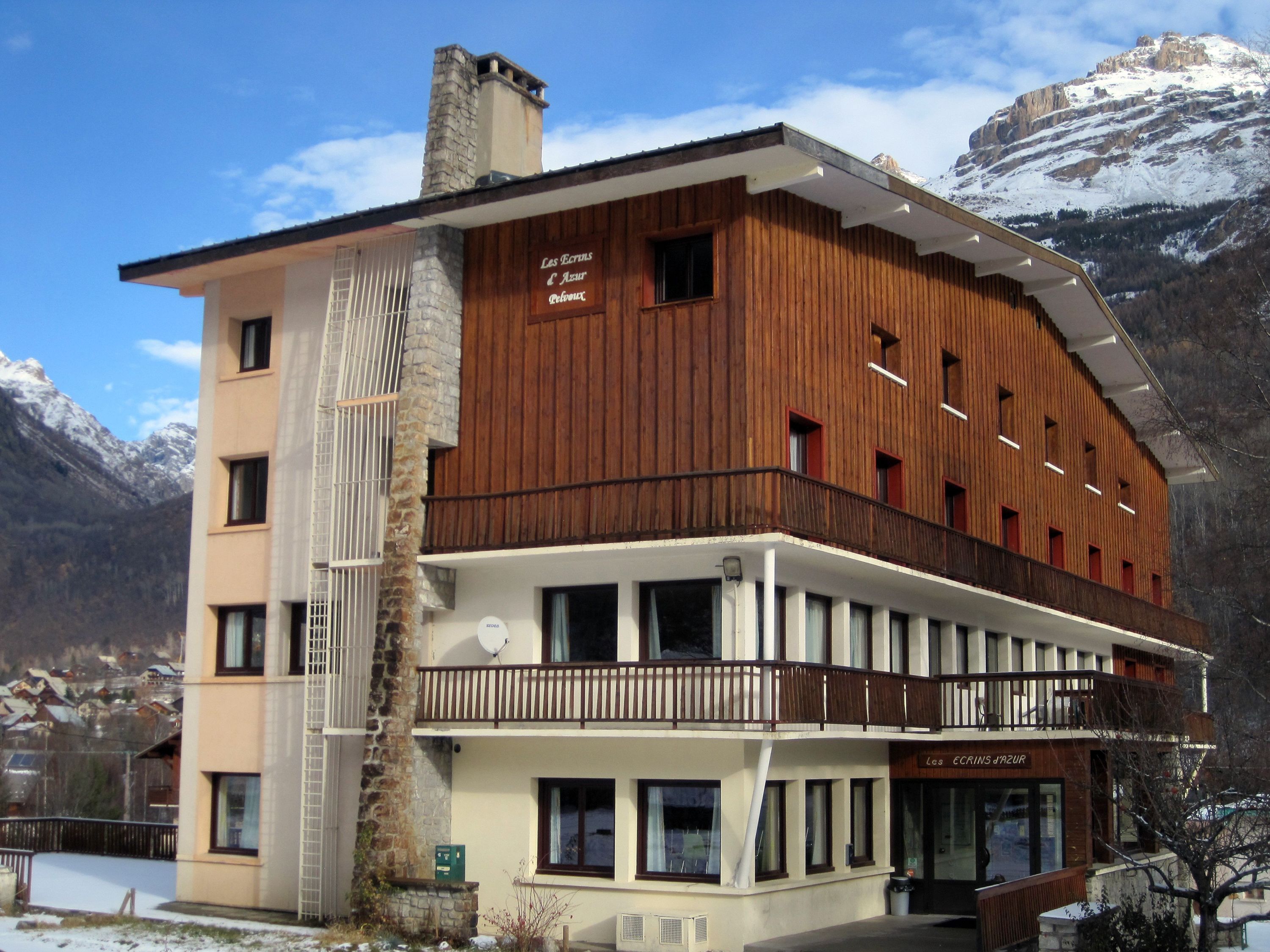 Esterni