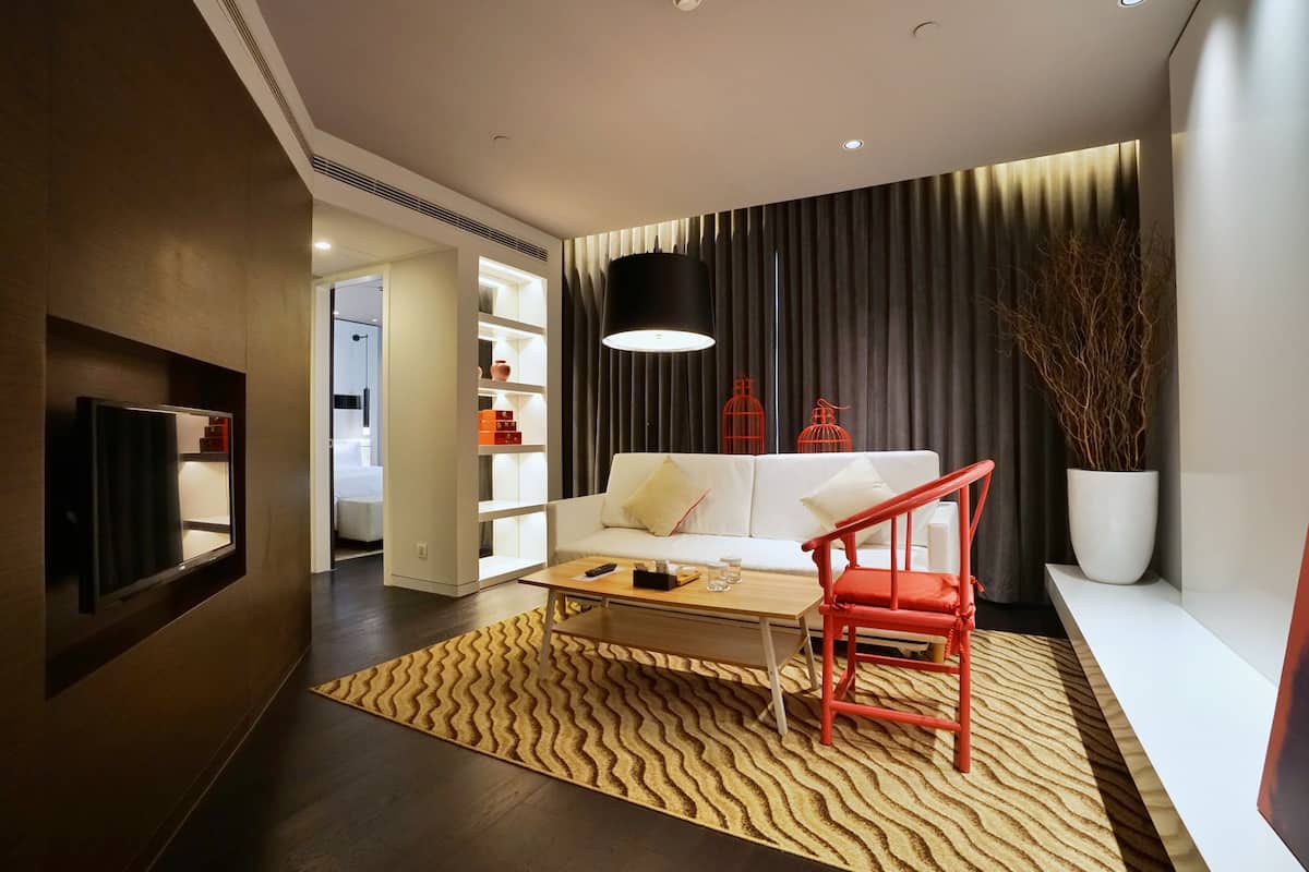 Suite (Ultra Sassy Double)