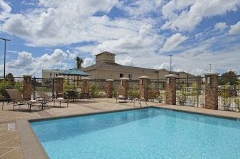 BBQ/picnic area at Hyatt Place Houston/Katy