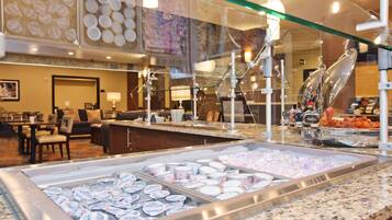 Free daily buffet breakfast