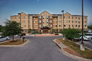 Exterior - Staybridge Suites Austin South Interstate Hwy 35 by IHG (Austin)