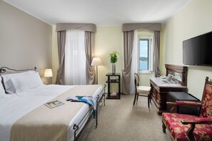 Camera Comfort, vista mare | Biancheria da letto di alta qualità, minibar, una cassaforte in camera