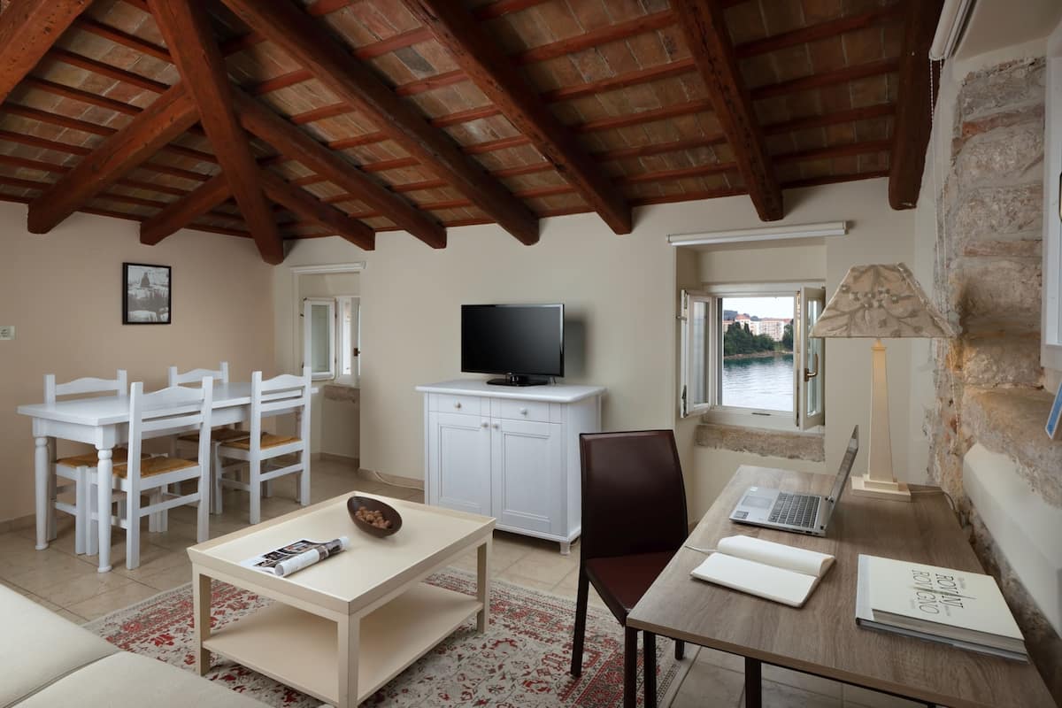Penthouse, vue mer | Salle Ă manger