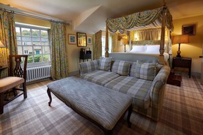 Superior Double Room | Free cribs/infant beds, free WiFi - The Pilsley Inn (Bakewell)