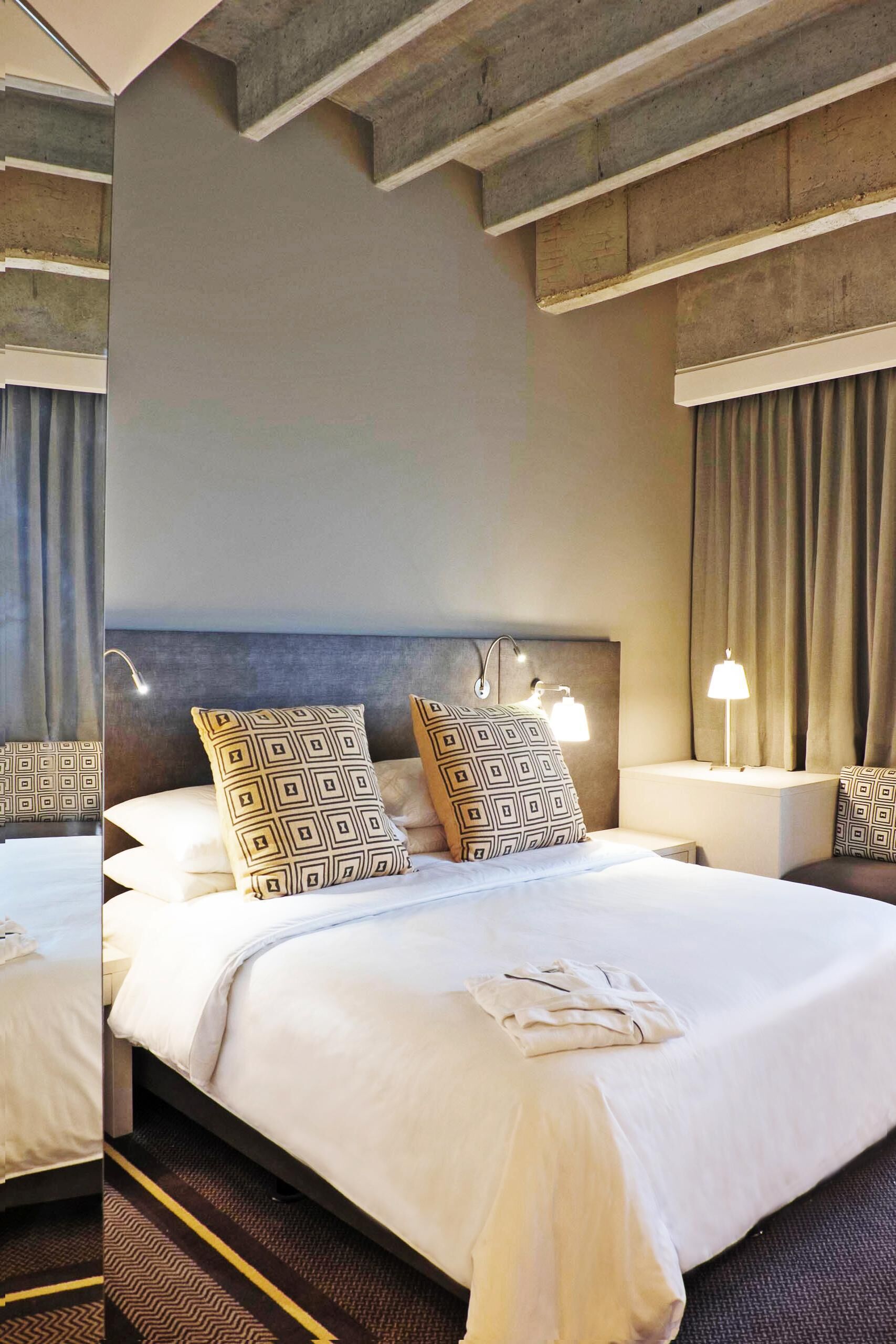 Premium bedding, minibar, in-room safe, desk