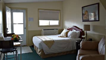 Executive Studio Suite, 1 Bedroom | 1 bedroom, premium bedding, down comforters, individually furnished