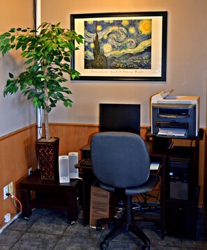 Business center - Centre Suites Inns Motel (Bonnyville)