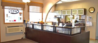 Centre Suites Inns Motel