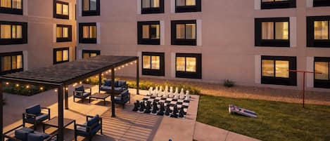 Studio Suite, 1 King Bed, Courtyard View | View from room