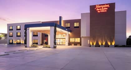 Hampton Inn & Suites by Hilton San Diego SeaWorld Near Old Town