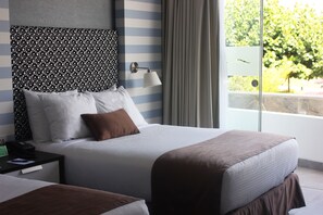 Suite, 2 Double Beds | Minibar, in-room safe, soundproofing, iron/ironing board - VPX Hotel (Asia)