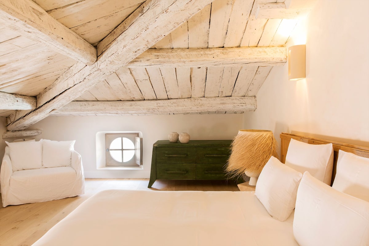 appartement pablo picasso | 1 bedroom, premium bedding, minibar, in-room safe