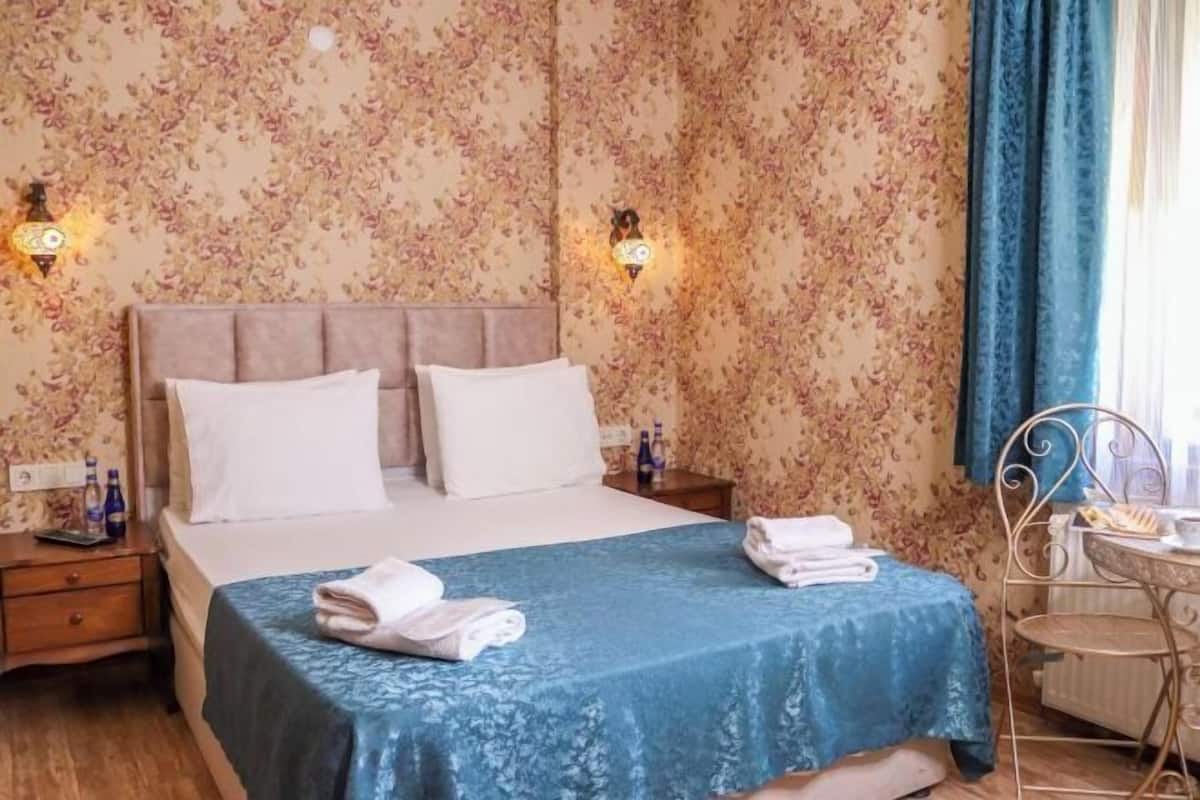 Hochwertige Bettwaren, Minibar, Schreibtisch, schallisolierte Zimmer