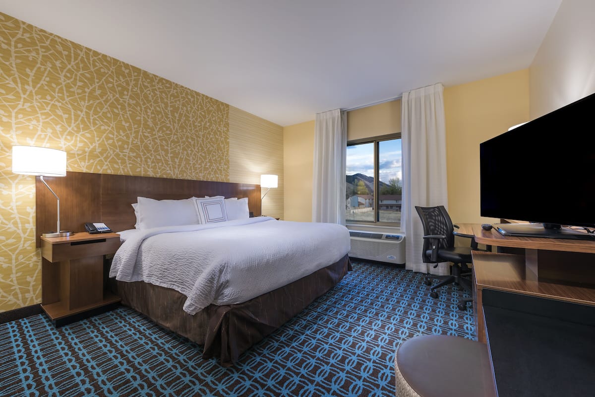 Premium bedding, pillowtop beds, desk, blackout drapes