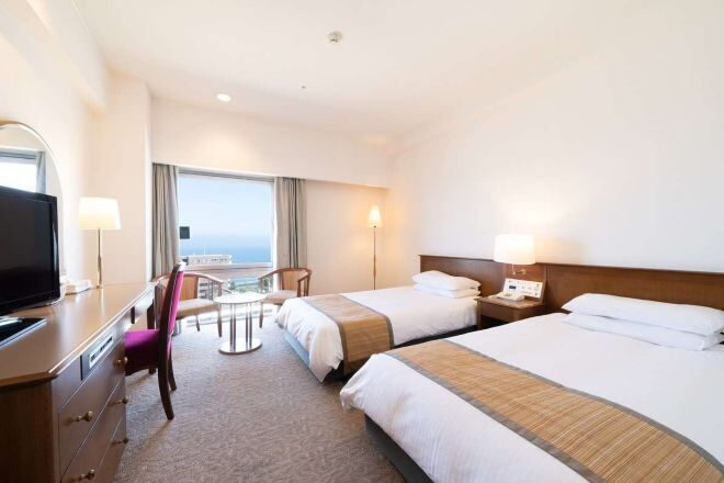 In-room safe, desk, free WiFi