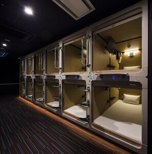 Free WiFi, bed sheets - Tokyo Ariake Bay Hotel (Tokyo)