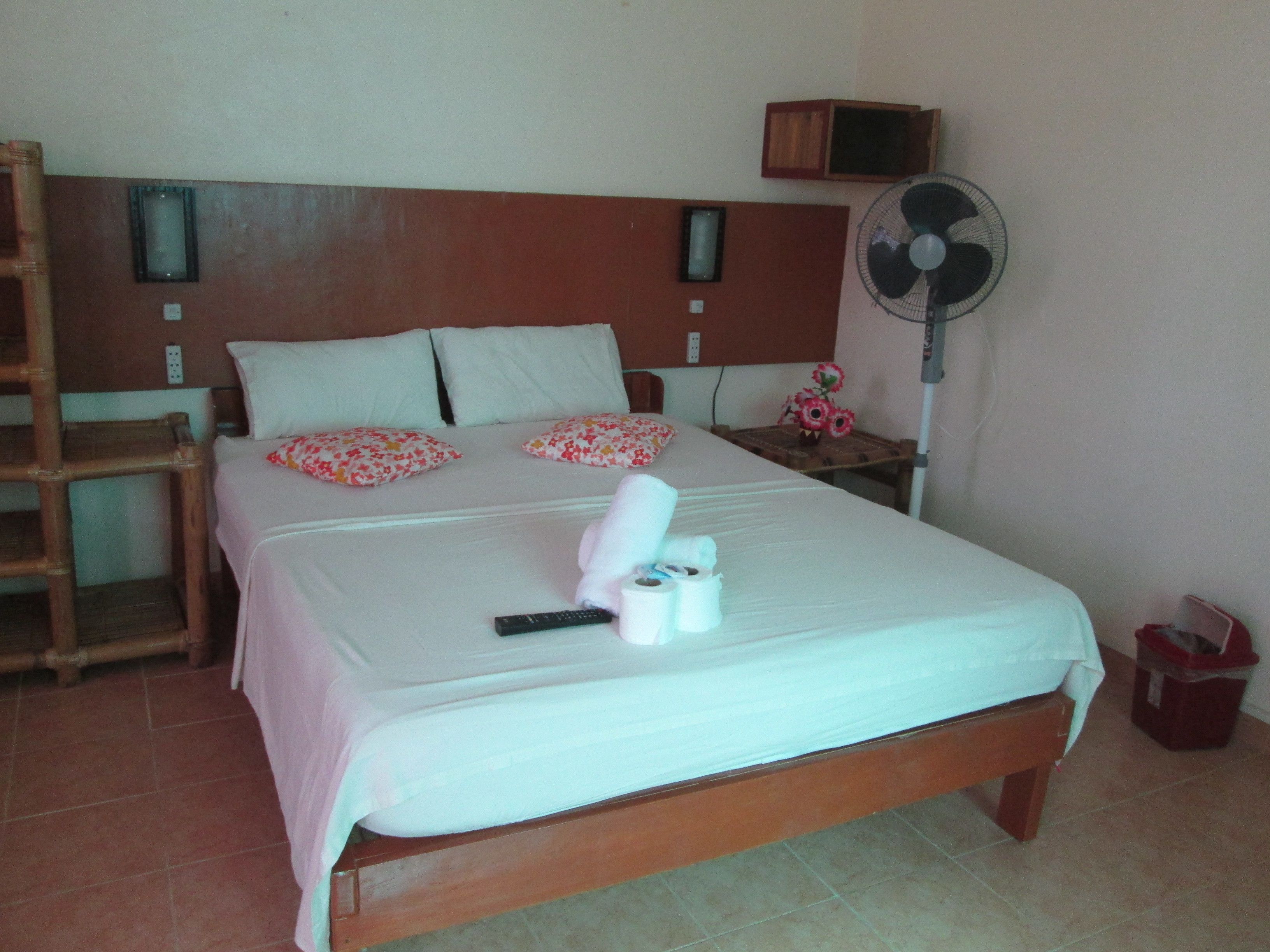 in-room safe, desk, free wifi, bed sheets