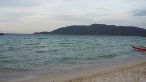 Beach nearby - Perhentian Tropicana Inn (Pulau Perhentian Kecil)