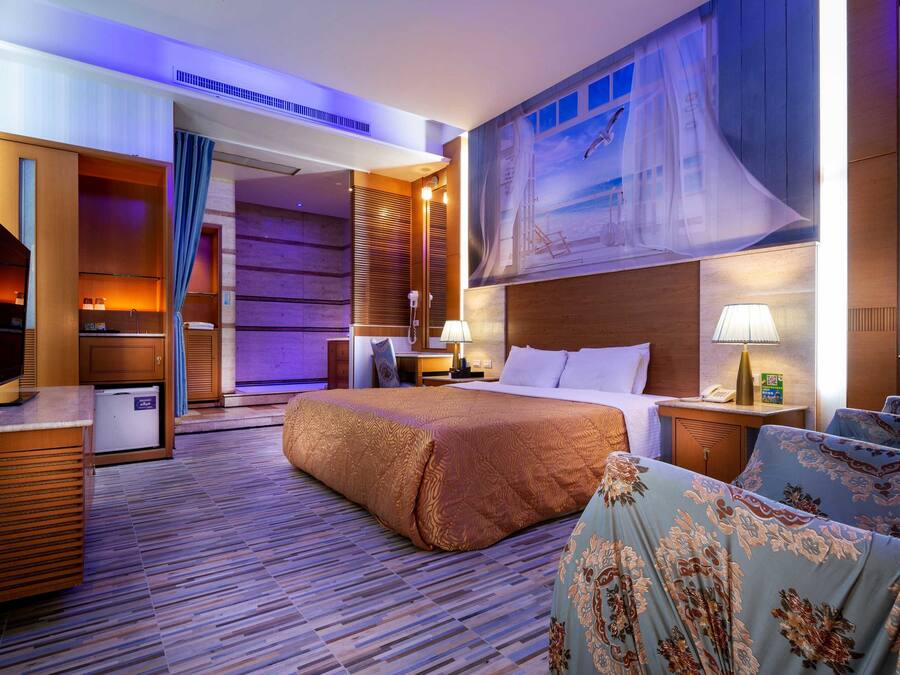 Classic-Doppelzimmer (Athena) | Hochwertige Bettwaren, Daunenbettdecken, Pillowtop-Betten, Minibar