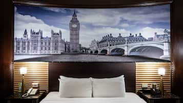 Caesar | Premium bedding, down comforters, pillowtop beds, minibar