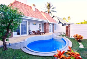 Gallery Villa, 1 Bedroom, Private Pool | Terrace/patio - Kenting Calla Lily Villa (Hengchun)