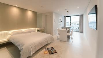 Pool villa A | Literie de qualité supérieure, couette en duvet d'oie