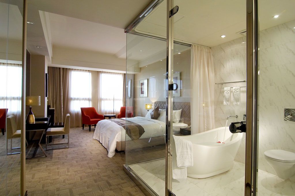 double room | 1 bedroom, in-room safe, desk, blackout curtains