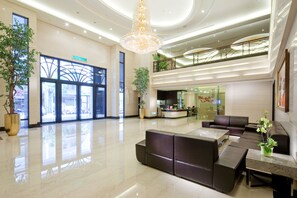 Reception - Queena Plaza Hotel Tainan (Tainan)