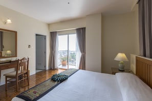 2 Bedrooms Suite | ตู้นิรภัยในห้องพัก, โต๊ะทำงาน, ผ้าม่านกันแสง, เปล/เตียงเด็กอ่อน (ฟรี)