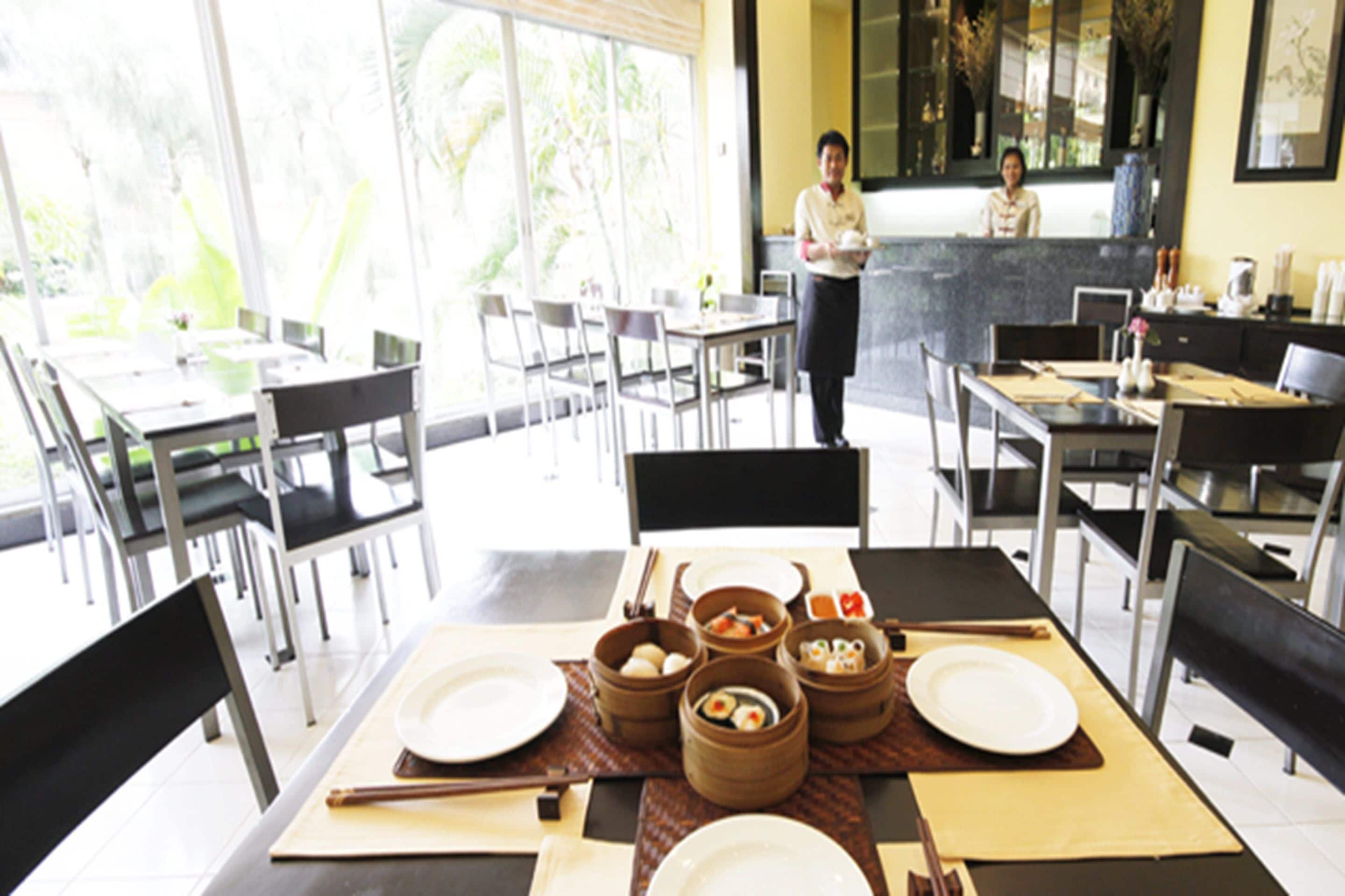 บริการอาหารเช้า อาหารกลางวัน อาหารเย็น, อาหารนานาชาติ