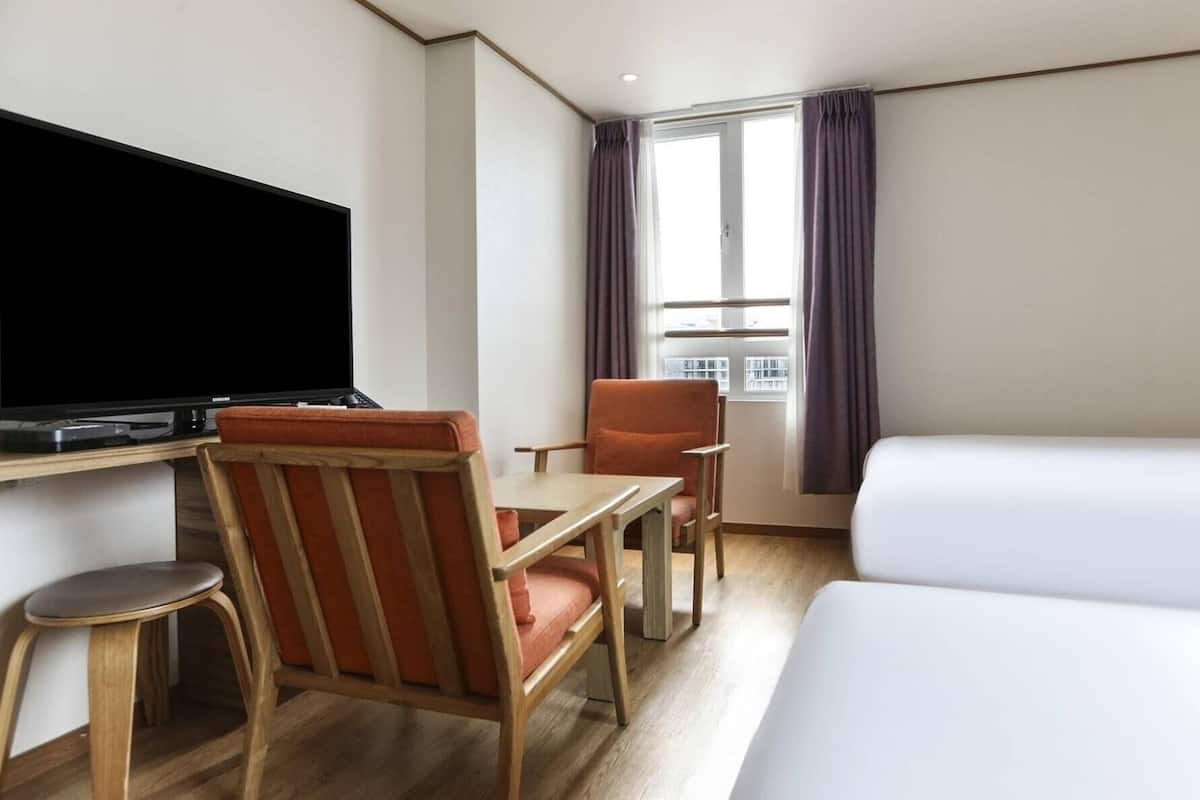 Familien-Zweibettzimmer